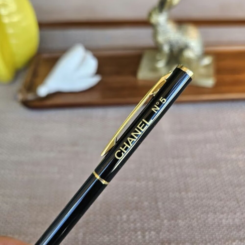 New Chanel No. 5 Ballpoint Pen（Gift with Purchase）